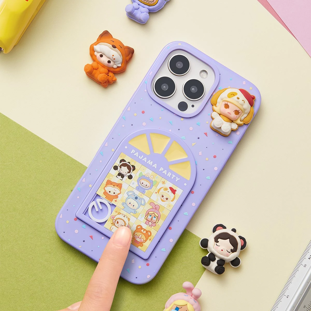 POP BEAN Pajama Party Sliding Hole Phone Case 2 POP BEAN Pajama Party Sliding Hole Phone Case - Image 2